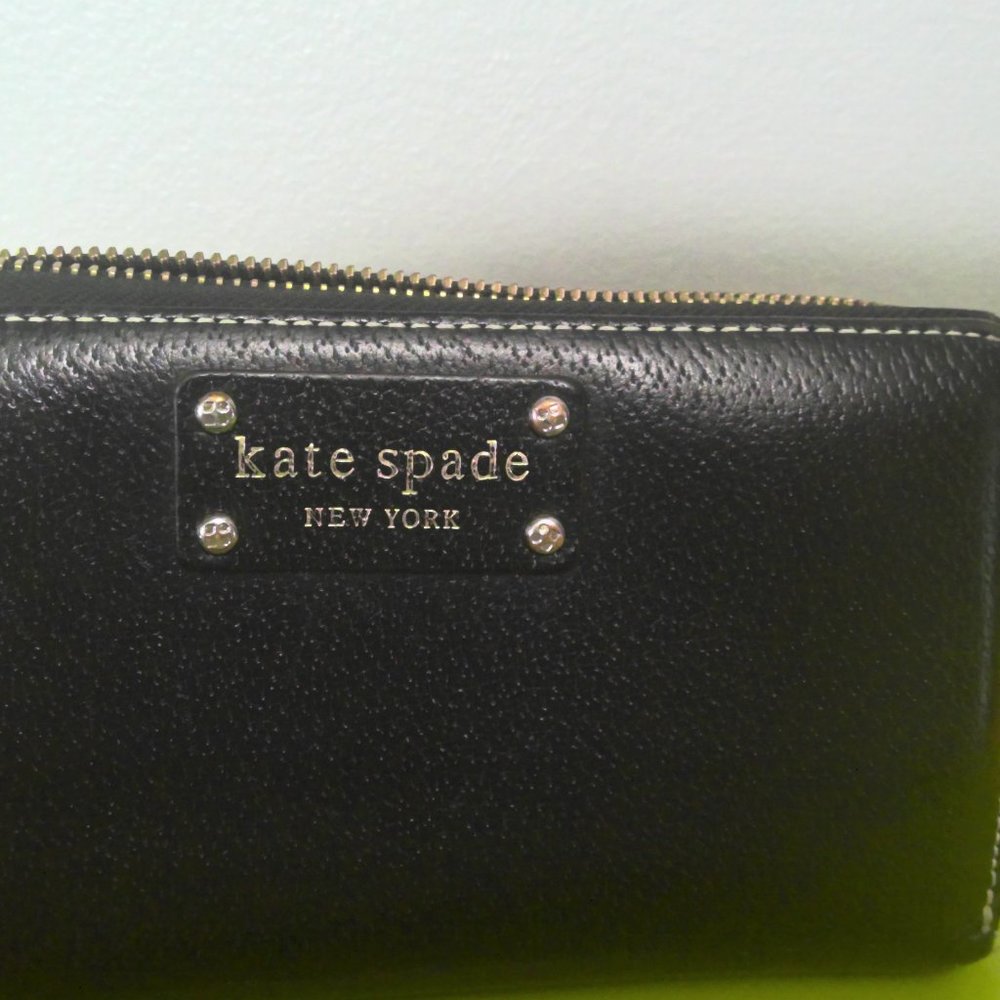 Kate Spade Nylon black zippered wallet